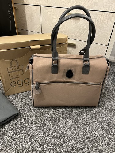 Egg changing bag - changing,