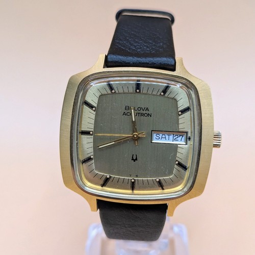 Vintage 1976 men - vintage,