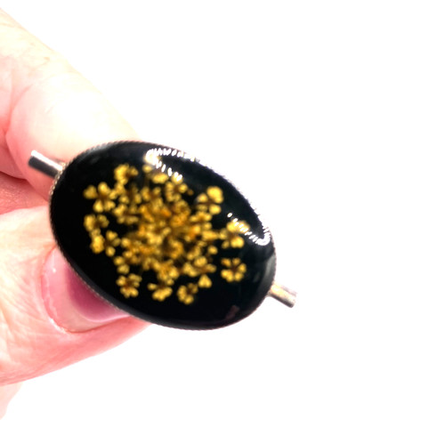 Dried flowers resin - dried, brooch