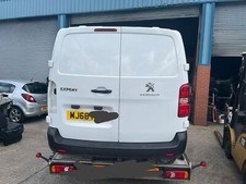 2018 Peugeot Expert Breaking