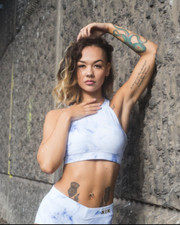 CXIX Frosted Marble Pole Dance