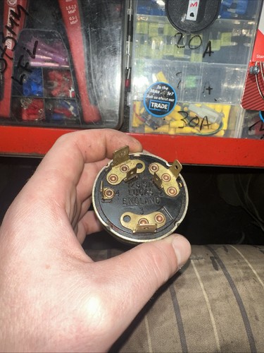 Lucas ignition switch and key - ignition,
