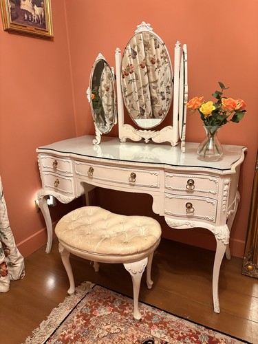 French antique style dressing - antique,