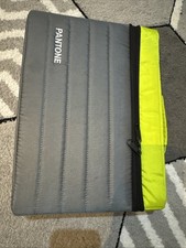 Pantone Colour Guide Carry