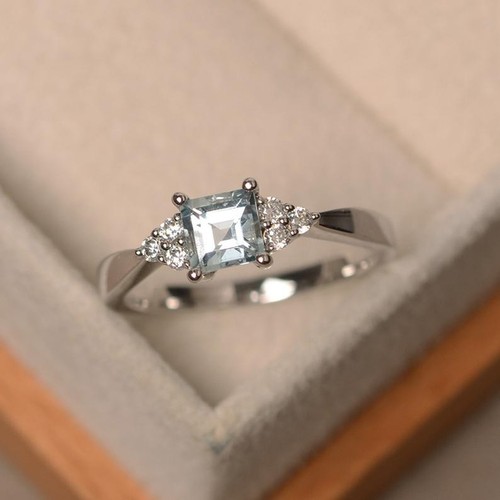 Natural aquamarine - ct,