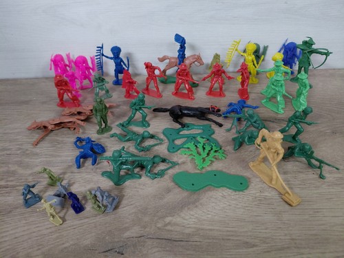 Plastic soldier toys - toys, cowboys