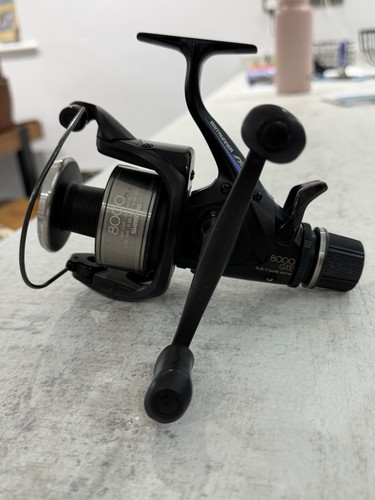 Shimano baitrunner aero 8000 - baitrunner,