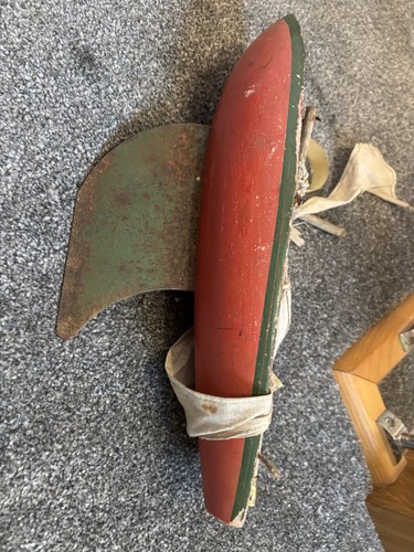 House clearance vintage - vintage, pond