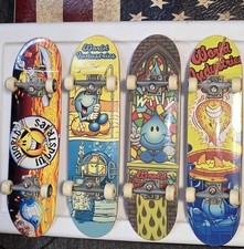 4 Tech Deck HandBoards: WORLD INDUSTRIES