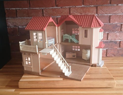 Sylvanian families willow hall - families,