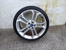 Ford Focus 235 35 19" 5 Double