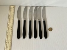 6 x WALKER & HALL  SPRING DESIGN BLACK TABLE KNIVES  MATCHING  OLD HALL  CAMPDEN