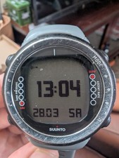 Sunto D4i Scuba Dive and Free