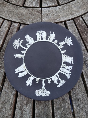 Wedgewood plate black - plate,