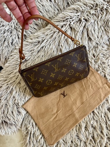 Beautiful vintage louis - vintage,