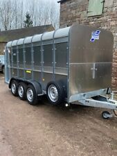 NEW Ifor Williams TA510 14ft tri axle cattle trailer with 1 large division LEDS
