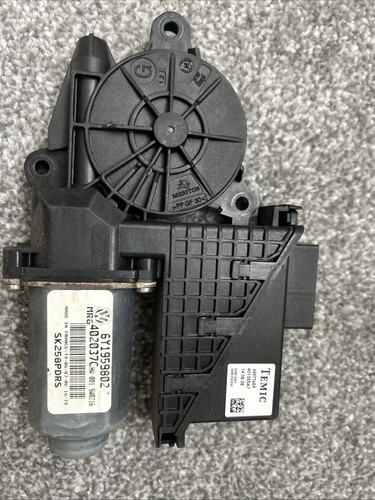 Skoda fabia front left - ,