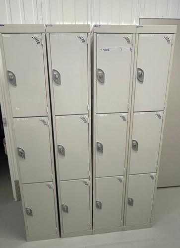 Qmp metal lockers - x4, door