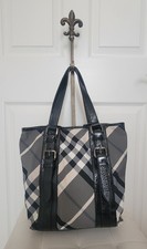 Burberry Beat Check Victoria