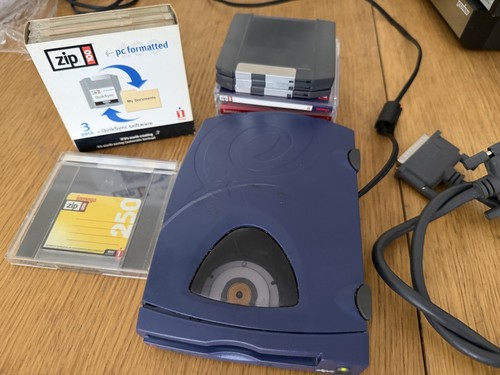Iomega external zip drive - drive, 250
