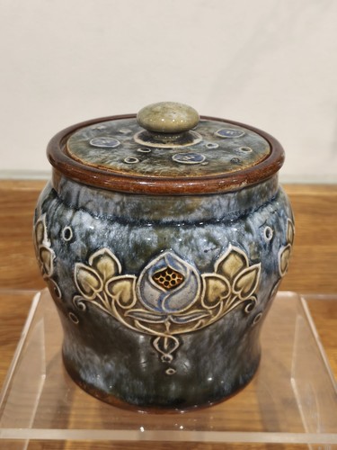 Excellent doulton lambeth - doulton,