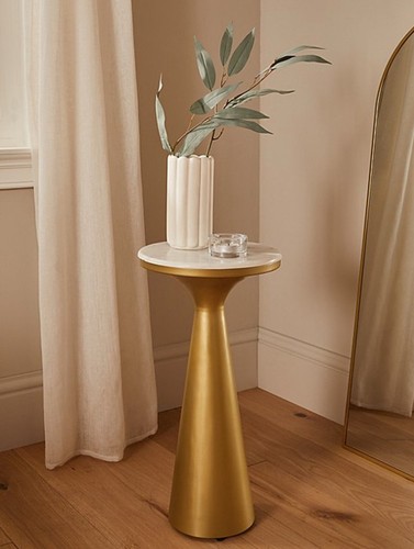 Gold tone metal - side, table