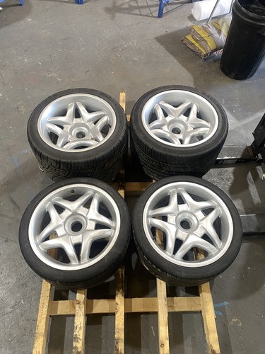 100 original ferrari - 100%,