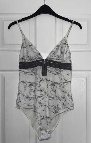 Bnwt topshop marble neck - topshop,