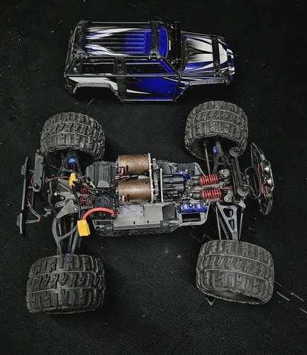 Traxxas summit 10th scale - traxxas,