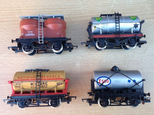 Hornby r245 r713 esso - hornby, bp