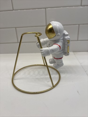 Astronaut figurine gold helmet - astronaut,
