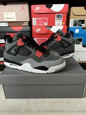 Nike Air Jordan 4 Retro
