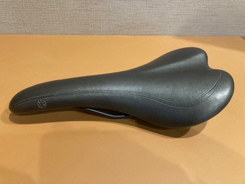 Dahon speed bike - speed, saddle