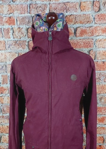 Pretty green paisley lined - pretty,