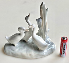 VINTAGE CUTE NAO LLADRO DUCK'S