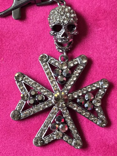Butler wilson keyring skull - wilson,