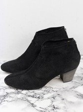 AQUATALIA Russell & Bromley