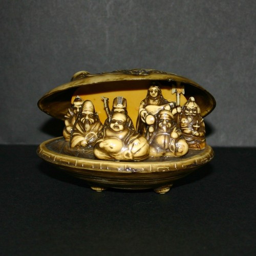 Vintage shell crafts - vintage,