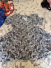 Black milk drawn dogs Evil V