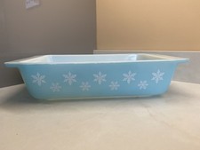 PYREX Vintage Turquoise White