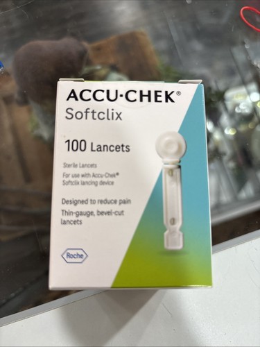 Packs 100 new accu - 100, accu-chek