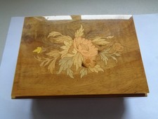 Vintage Wooden Veneered Musical jewelry box 6.1x4.3x2.5in Used