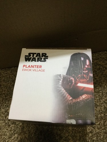 Collectible star wars ewok - star,