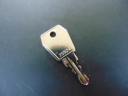 Original kamei replacement key - original,