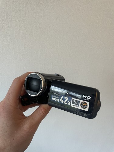 Panasonic v100 full hd - panasonic,