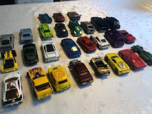 Mixed diecast cars job - diecast,