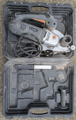 Titan ttb293wch 150mm 1700w - titan,