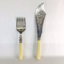 VINTAGE TRADITIONAL SHEFFIELD PLATE FISH SERVERS EB18JH