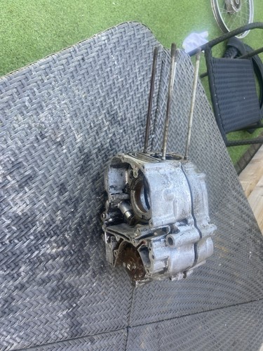 Honda c90e engine caseing 1967 - caseing,