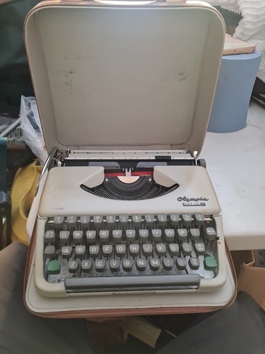 Olympia splendid typewriter - olympia,